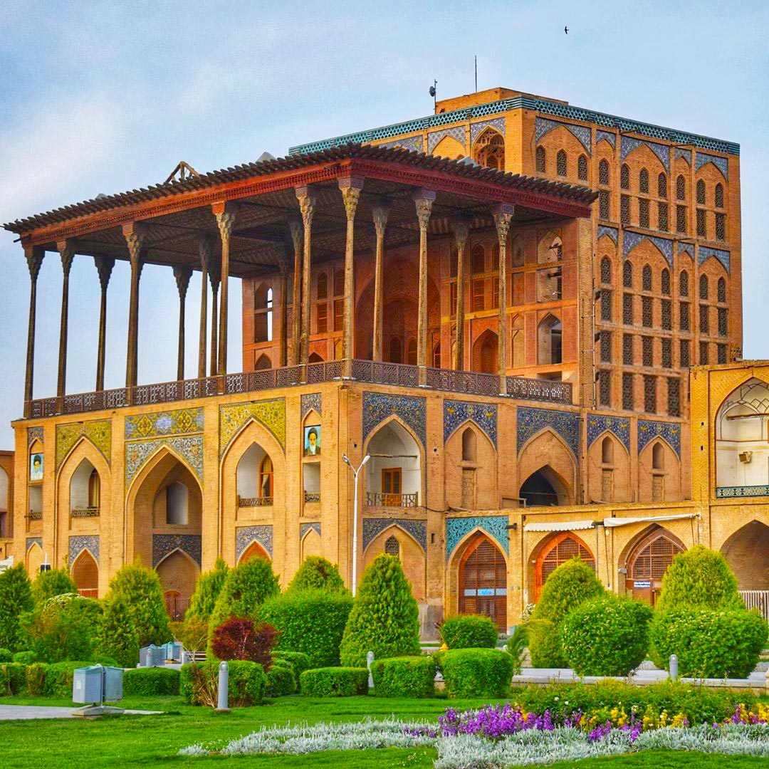 کاخ عالی قاپو